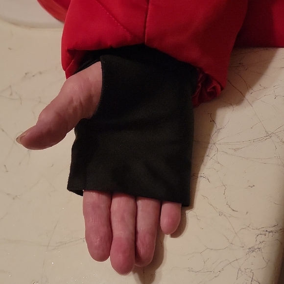 Steve Madden Vibrant Red Hooded Puffer Jacket - Picture 4 of 4